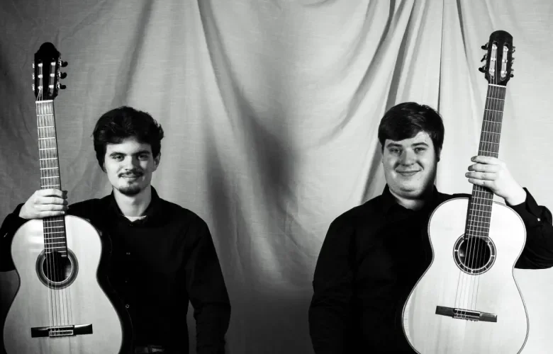 Brodzinski & Van Os Guitar Duo